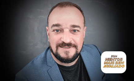 <h3>Eric Pelakoski</h3><h4>Introduce Tecnologia</h4><h5>Executivo com mais de 25 anos de experiência em gestão de operações e tecnologia. Especialista em Inteligência Artificial e liderança de equipes de alta performance.</h5><b>Ver Perfil</b>